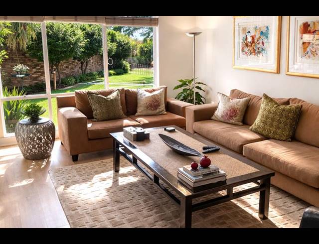 4 BEDROOM TOWNHOUSE FOR SALE IN ST ANDREWS